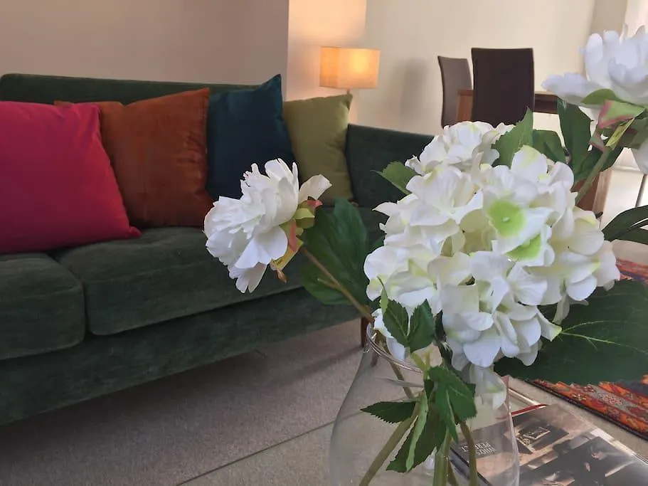 Spacious Starnberg Condo Next To Munich Apartment